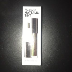 Green iridescent matte lipgloss